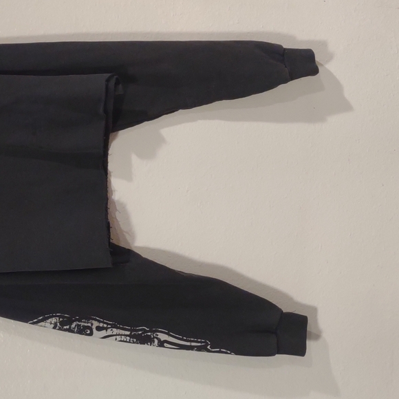 Civilregime Cropped distressed sweater - Picture 6 of 6